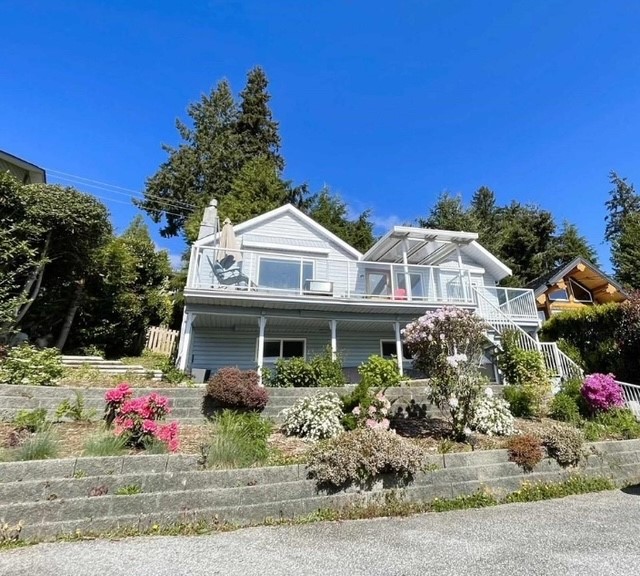 1249 Point Road